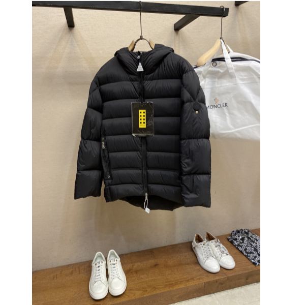 designer,replica,clothing,fake,1:1,lv,luxury,high quality 23/Mencler men’s long-sleeved down jacket