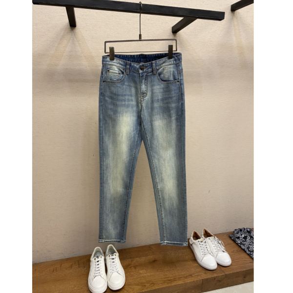 designer,replica,clothing,fake,1:1,lv,luxury,high quality 24/Burberry men’s fashionable casual denim trousers