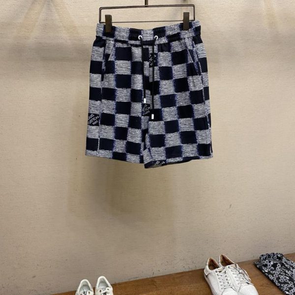 designer,replica,clothing,fake,1:1,lv,luxury,high quality LV men’s casual shorts, the latest upper body style is invincible!