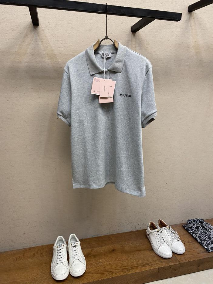 designer,replica,clothing,fake,1:1,lv,luxury,high quality Miu Miu2024FW show model designer,replica,clothing,fake,1:1,lv,luxury,high quality Miu Miu2024FW show model