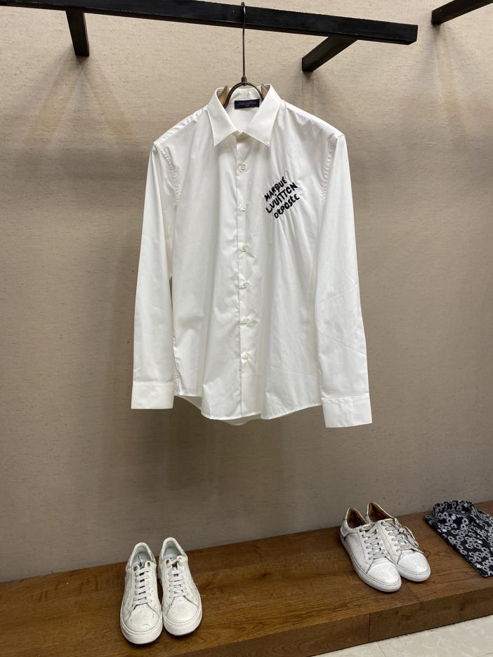 designer,replica,clothing,fake,1:1,lv,luxury,high quality LV letter embroidered shirt! Same style for men and women! Spring and summer new styles are on the market! designer,replica,clothing,fake,1:1,lv,luxury,high quality LV letter embroidered shirt! Same style for men and women! Spring and summer new styles are on the market!