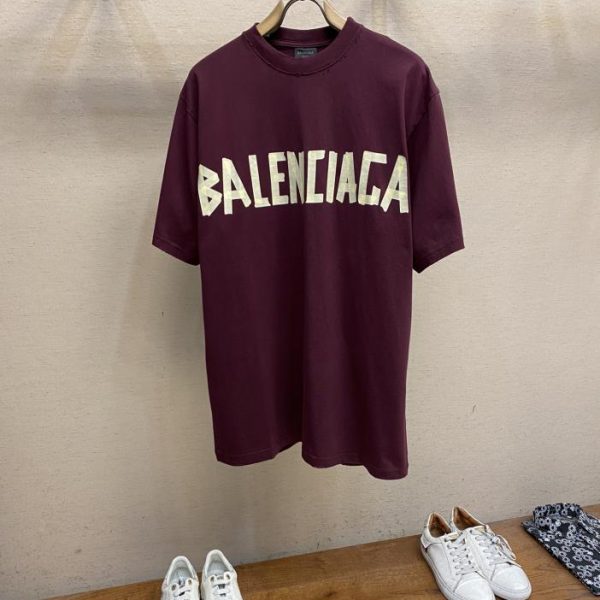 designer,replica,clothing,fake,1:1,lv,luxury,high quality Balenciaga24SS textured paper letter pattern men’s and women’s short sleeves