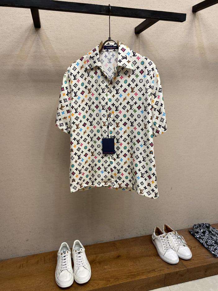 designer,replica,clothing,fake,1:1,lv,luxury,high quality LVLU Pastel Print Short Sleeve Shirt designer,replica,clothing,fake,1:1,lv,luxury,high quality LVLU Pastel Print Short Sleeve Shirt