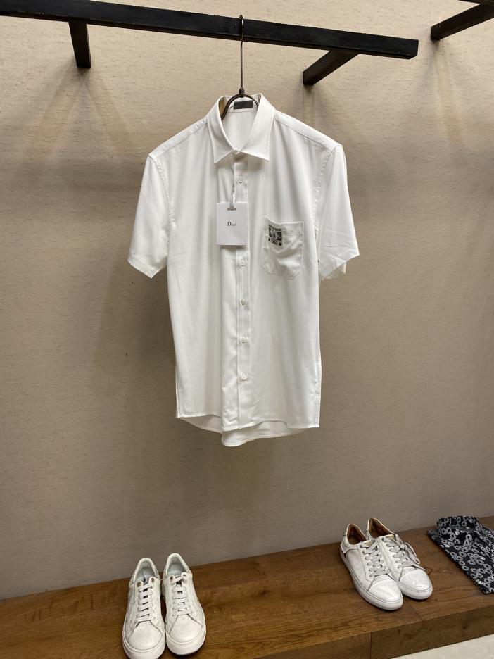 designer,replica,clothing,fake,1:1,lv,luxury,high quality Dior24ss new spring and summer short-sleeved shirt designer,replica,clothing,fake,1:1,lv,luxury,high quality Dior24ss new spring and summer short-sleeved shirt