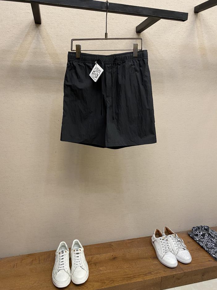 designer,replica,clothing,fake,1:1,lv,luxury,high quality Loewe 24SS cotton blend shorts black and khaki green ready for sale designer,replica,clothing,fake,1:1,lv,luxury,high quality Loewe 24SS cotton blend shorts black and khaki green ready for sale