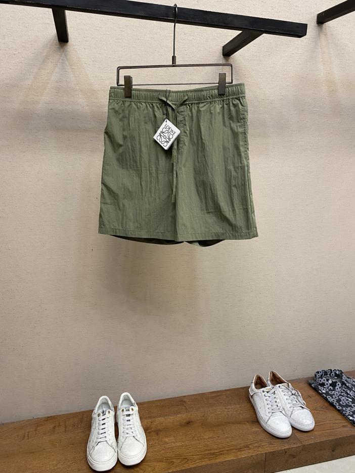 designer,replica,clothing,fake,1:1,lv,luxury,high quality Loewe 24SS cotton blend shorts black and khaki green ready for sale designer,replica,clothing,fake,1:1,lv,luxury,high quality Loewe 24SS cotton blend shorts black and khaki green ready for sale