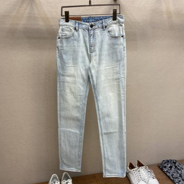 designer,replica,clothing,fake,1:1,lv,luxury,high quality Prada 2023ss is easy to wear and doesn’t matter your figure. There are not many restrictions on matching.