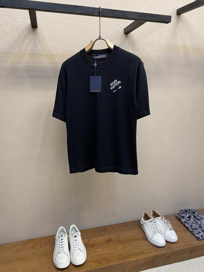 designer,replica,clothing,fake,1:1,lv,luxury,high quality LV classic knitted contrast pin half-sleeve T-shirt designer,replica,clothing,fake,1:1,lv,luxury,high quality LV classic knitted contrast pin half-sleeve T-shirt