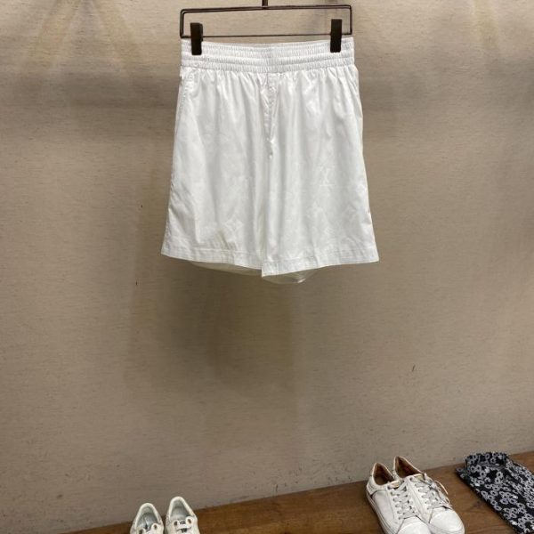 designer,replica,clothing,fake,1:1,lv,luxury,high quality LV high-tech fabric full logo embossed shorts