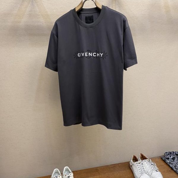 designer,replica,clothing,fake,1:1,lv,luxury,high quality The Givenchy Constellation Tarot Card Series is on sale simultaneously on the official website!