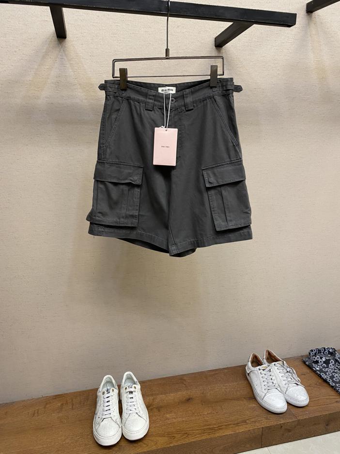 designer,replica,clothing,fake,1:1,lv,luxury,high quality Miu Miu2024FW heavyweight pure cotton pique canvas cargo shorts! designer,replica,clothing,fake,1:1,lv,luxury,high quality Miu Miu2024FW heavyweight pure cotton pique canvas cargo shorts!