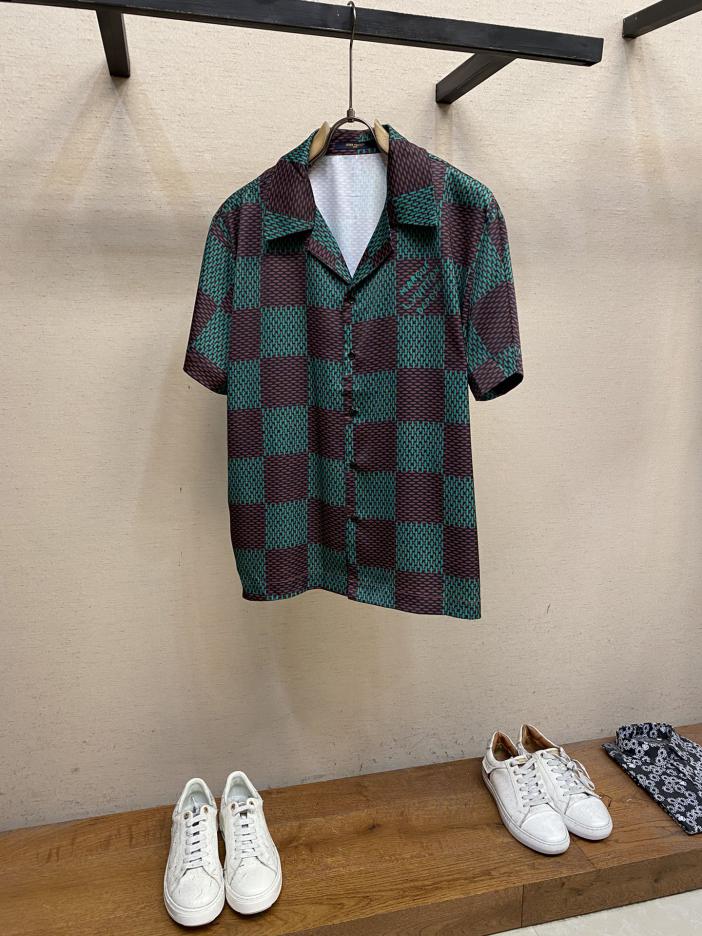 designer,replica,clothing,fake,1:1,lv,luxury,high quality LV thin material shirt shorts suit Tyler joint collaboration summer personalized suit designer,replica,clothing,fake,1:1,lv,luxury,high quality LV thin material shirt shorts suit Tyler joint collaboration summer personalized suit