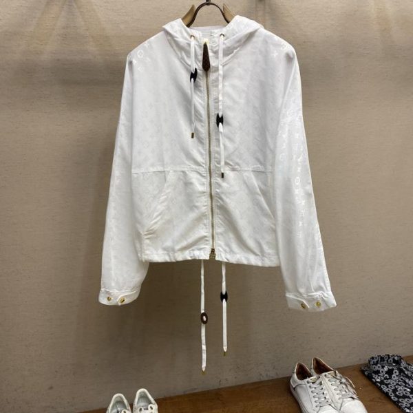 designer,replica,clothing,fake,1:1,lv,luxury,high quality LV’s dark patterned jacket is No. 1 on the internet