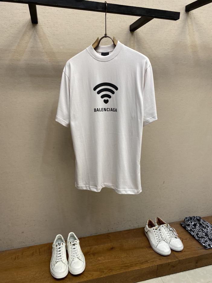 designer,replica,clothing,fake,1:1,lv,luxury,high quality BalenciagaBA 520 wireless printed round neck short sleeves designer,replica,clothing,fake,1:1,lv,luxury,high quality BalenciagaBA 520 wireless printed round neck short sleeves