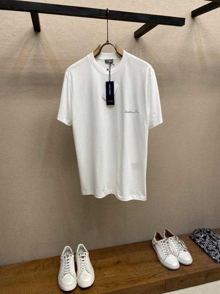 designer,replica,clothing,fake,1:1,lv,luxury,high quality Dior’s new early autumn style with lilies of the valley blooming! designer,replica,clothing,fake,1:1,lv,luxury,high quality Dior’s new early autumn style with lilies of the valley blooming!