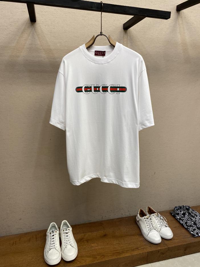 designer,replica,clothing,fake,1:1,lv,luxury,high quality GucciGU hollow letter print round neck short sleeves designer,replica,clothing,fake,1:1,lv,luxury,high quality GucciGU hollow letter print round neck short sleeves