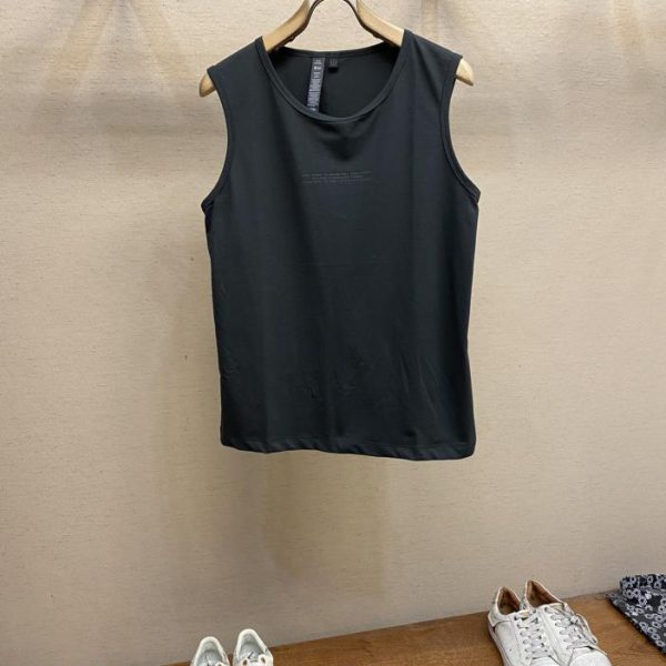 designer,replica,clothing,fake,1:1,lv,luxury,high quality lulu’s new pure cotton static vest, unique tailoring, simple and versatile, loose fit, same style for men and women