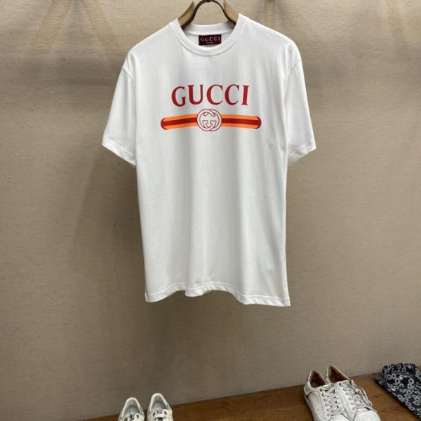 designer,replica,clothing,fake,1:1,lv,luxury,high quality I love this Ancora red from Gucci’s new season!