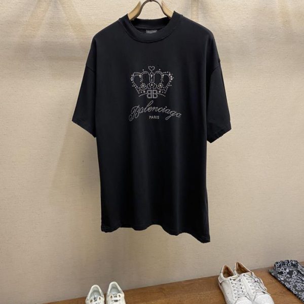 designer,replica,clothing,fake,1:1,lv,luxury,high quality Balenciaga trendy summer new frayed neckline design hot diamond lettering short-sleeved T-shirt