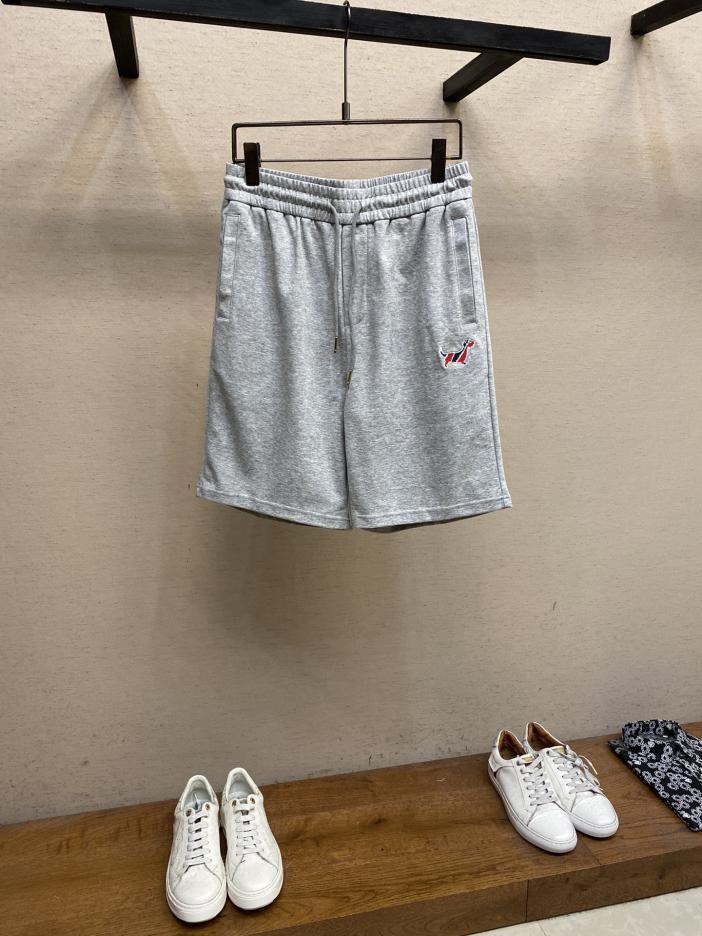 designer,replica,clothing,fake,1:1,lv,luxury,high quality Thome brown men’s casual shorts, the latest upper body style is unbeatable! designer,replica,clothing,fake,1:1,lv,luxury,high quality Thome brown men’s casual shorts, the latest upper body style is unbeatable!