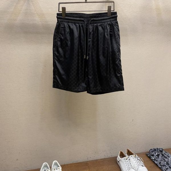 designer,replica,clothing,fake,1:1,lv,luxury,high quality LV men’s casual shorts, the latest upper body style is invincible!