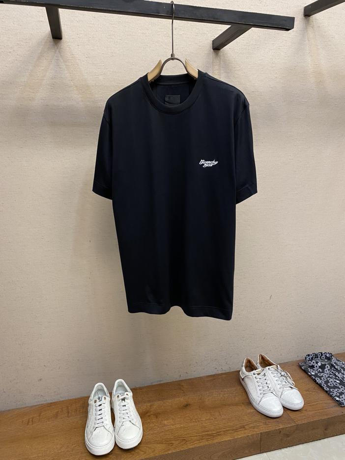 designer,replica,clothing,fake,1:1,lv,luxury,high quality Givenchy 241952 Logo embroidered short sleeves designer,replica,clothing,fake,1:1,lv,luxury,high quality Givenchy 241952 Logo embroidered short sleeves