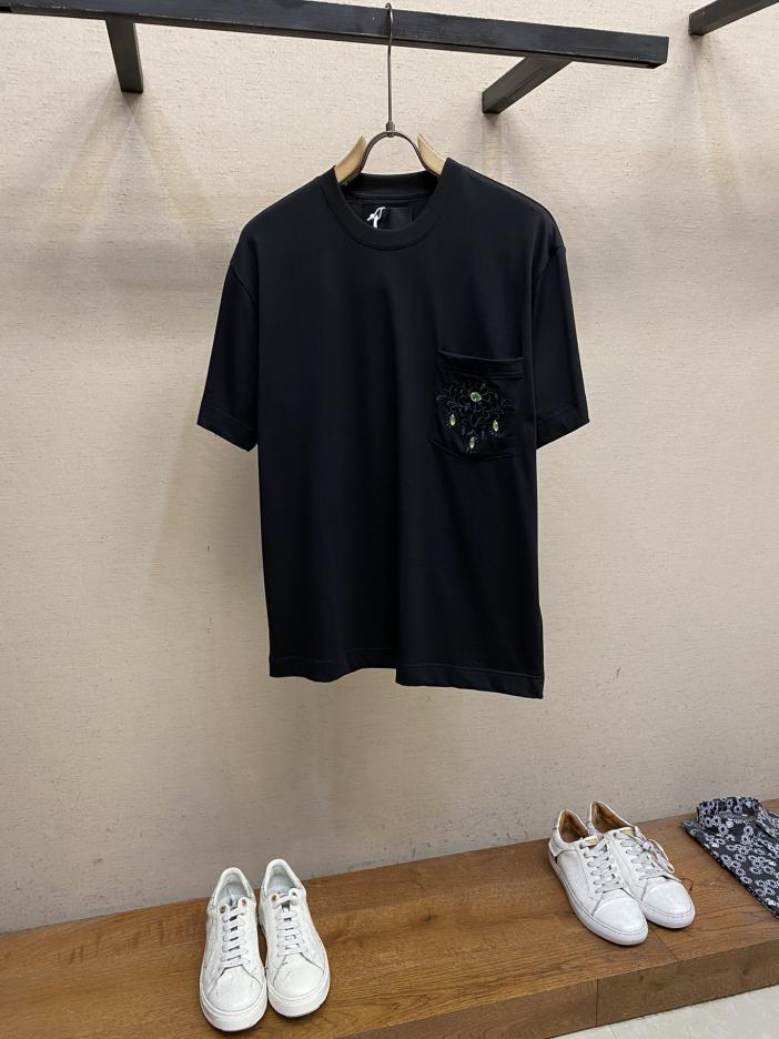 designer,replica,clothing,fake,1:1,lv,luxury,high quality Givenchy24SS spring and summer new style pocket beading accessories pattern cotton short sleeves same style for men and women designer,replica,clothing,fake,1:1,lv,luxury,high quality Givenchy24SS spring and summer new style pocket beading accessories pattern cotton short sleeves same style for men and women