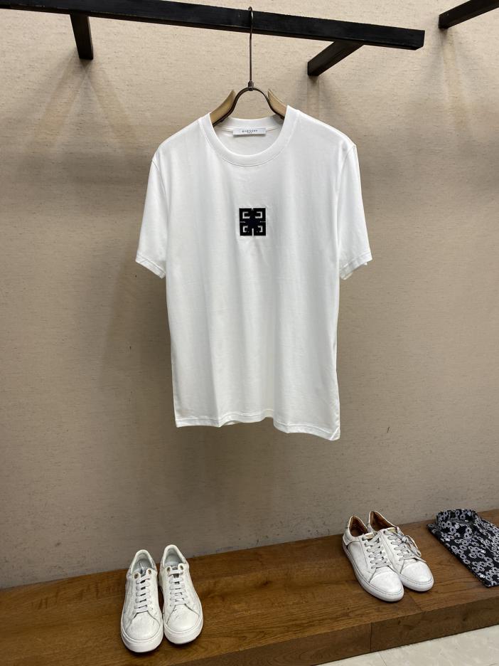 designer,replica,clothing,fake,1:1,lv,luxury,high quality Givenchy’s new short-sleeved daily outing with eyes closed, paired with a custom-made pure cotton elastic cotton short-sleeved T-shirt designer,replica,clothing,fake,1:1,lv,luxury,high quality Givenchy’s new short-sleeved daily outing with eyes closed, paired with a custom-made pure cotton elastic cotton short-sleeved T-shirt