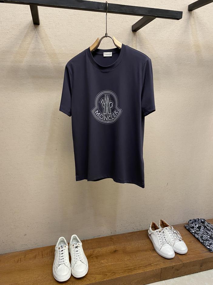 designer,replica,clothing,fake,1:1,lv,luxury,high quality Moncler’s new short-sleeved daily outing with eyes closed and customized mercerized elastic cotton fabric short-sleeved T-shirt designer,replica,clothing,fake,1:1,lv,luxury,high quality Moncler’s new short-sleeved daily outing with eyes closed and customized mercerized elastic cotton fabric short-sleeved T-shirt