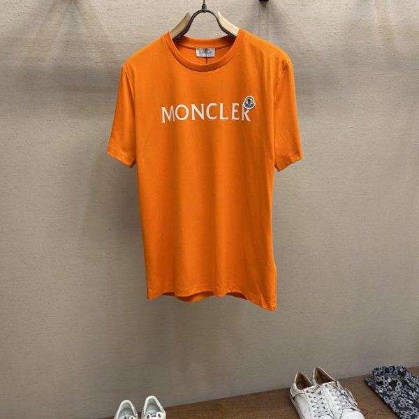 designer,replica,clothing,fake,1:1,lv,luxury,high quality Moncler’s new short-sleeved daily wear with your eyes closed when you go out with a custom-made elastic cotton short-sleeved T-shirt