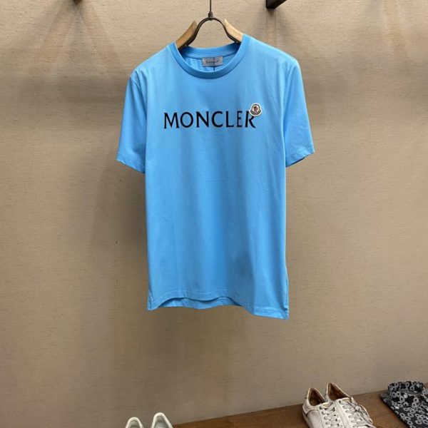 designer,replica,clothing,fake,1:1,lv,luxury,high quality Moncler’s new short-sleeved daily wear with your eyes closed when you go out with a custom-made elastic cotton short-sleeved T-shirt