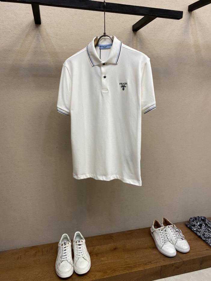 designer,replica,clothing,fake,1:1,lv,luxury,high quality Prada2023ss classic iconic logo embroidery embellishment elements classic fashion lapel Polo shirt short sleeves designer,replica,clothing,fake,1:1,lv,luxury,high quality Prada2023ss classic iconic logo embroidery embellishment elements classic fashion lapel Polo shirt short sleeves