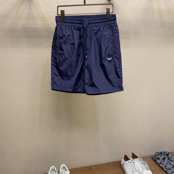 designer,replica,clothing,fake,1:1,lv,luxury,high quality Prada men’s casual shorts, the latest upper body style, are invincible!