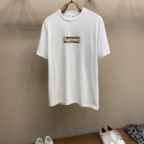 designer,replica,clothing,fake,1:1,lv,luxury,high quality Supreme “ShangHai” Box logo, the first direct-operated store opening in China, limited-edition short-sleeves
