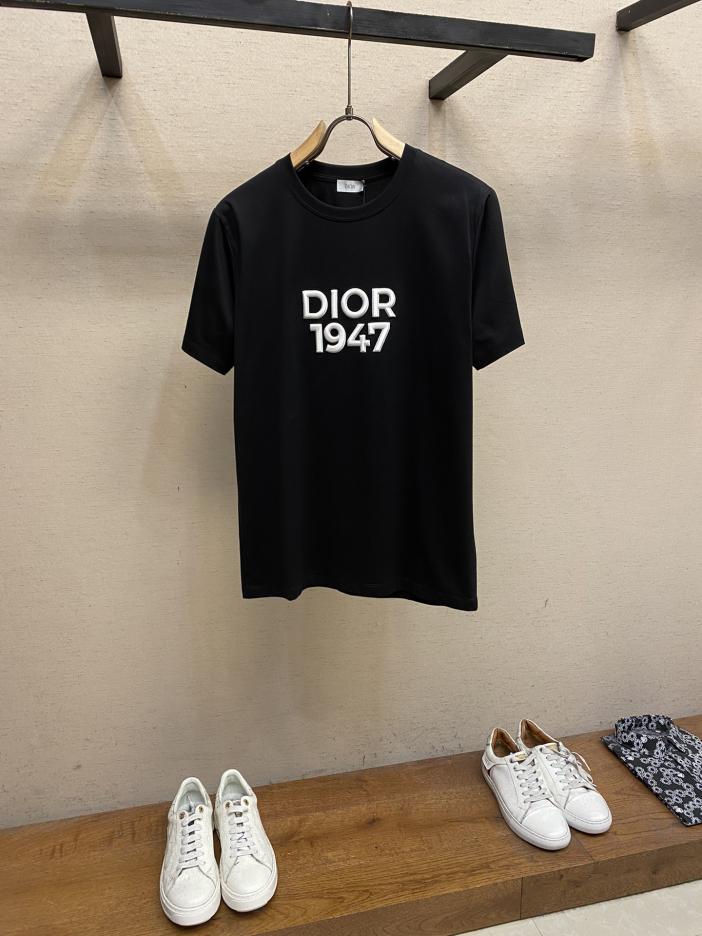 designer,replica,clothing,fake,1:1,lv,luxury,high quality Dior’s new short-sleeved daily outing with eyes closed and customized mercerized elastic cotton fabric short-sleeved T-shirt designer,replica,clothing,fake,1:1,lv,luxury,high quality Dior’s new short-sleeved daily outing with eyes closed and customized mercerized elastic cotton fabric short-sleeved T-shirt