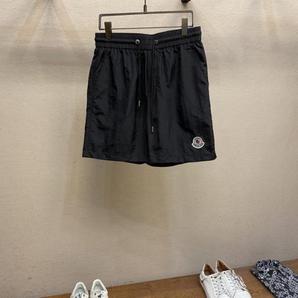 designer,replica,clothing,fake,1:1,lv,luxury,high quality Moncler men’s casual shorts, the latest upper body style is invincible!