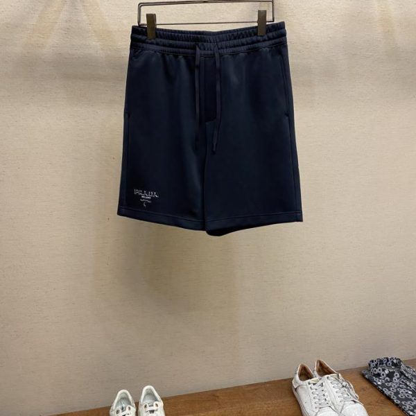 designer,replica,clothing,fake,1:1,lv,luxury,high quality Prada men’s casual shorts, the latest upper body style, are invincible!