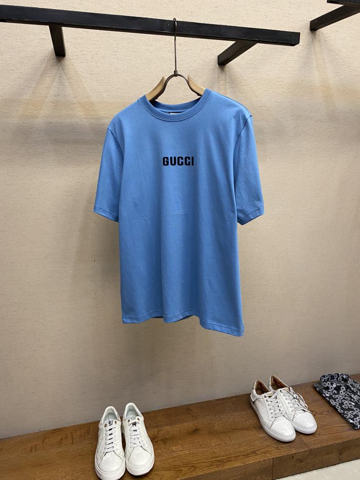 designer,replica,clothing,fake,1:1,lv,luxury,high quality GucciGU letters flocked back printed couple short-sleeved T-shirt designer,replica,clothing,fake,1:1,lv,luxury,high quality GucciGU letters flocked back printed couple short-sleeved T-shirt