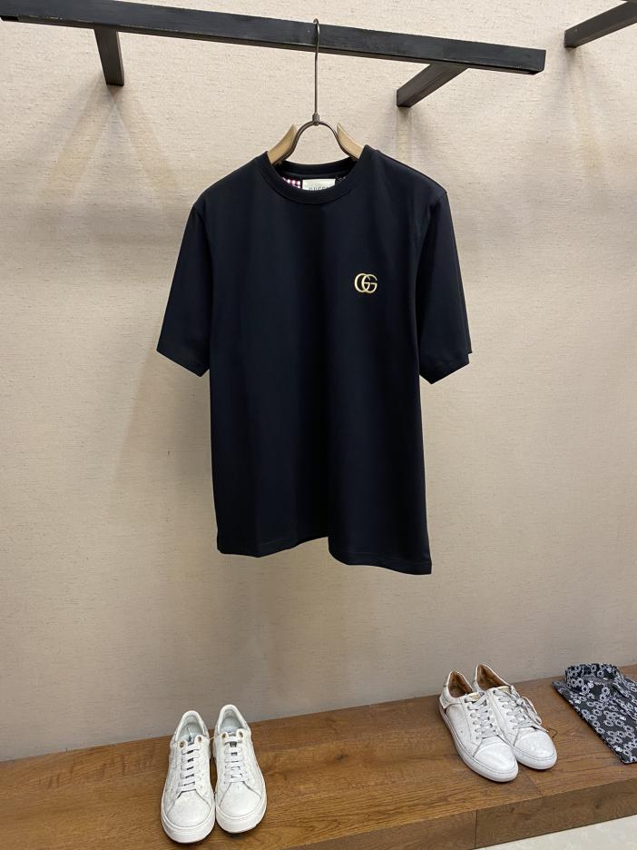 designer,replica,clothing,fake,1:1,lv,luxury,high quality GucciGu series double GG gold thread embroidery logo couple style short sleeves designer,replica,clothing,fake,1:1,lv,luxury,high quality GucciGu series double GG gold thread embroidery logo couple style short sleeves