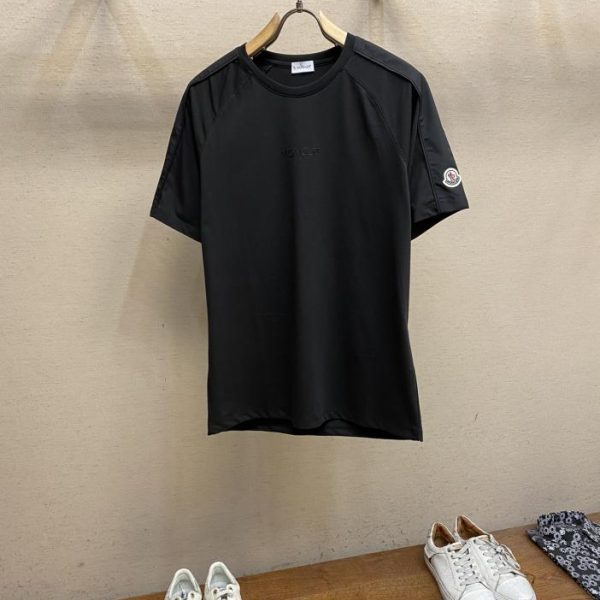 designer,replica,clothing,fake,1:1,lv,luxury,high quality Moncler’s new short-sleeved daily outing with eyes closed and customized mercerized elastic cotton fabric short-sleeved T-shirt