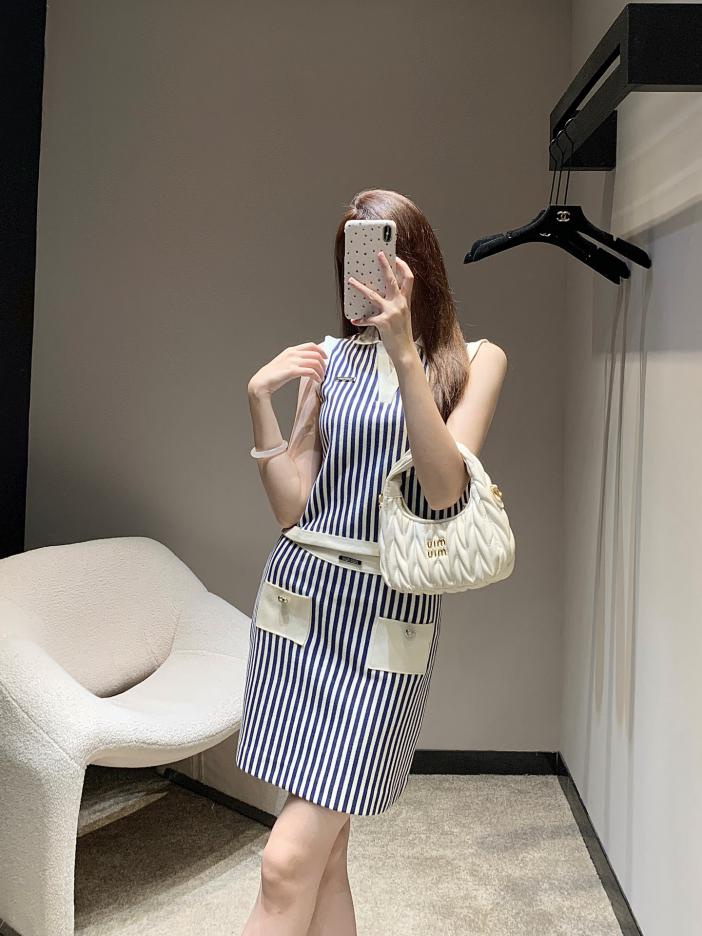 designer,replica,clothing,fake,1:1,lv,luxury,high quality 24 FW early autumn new/summer blue and white striped PRAD Aolo sleeveless top + skirt suit designer,replica,clothing,fake,1:1,lv,luxury,high quality 24 FW early autumn new/summer blue and white striped PRAD Aolo sleeveless top + skirt suit