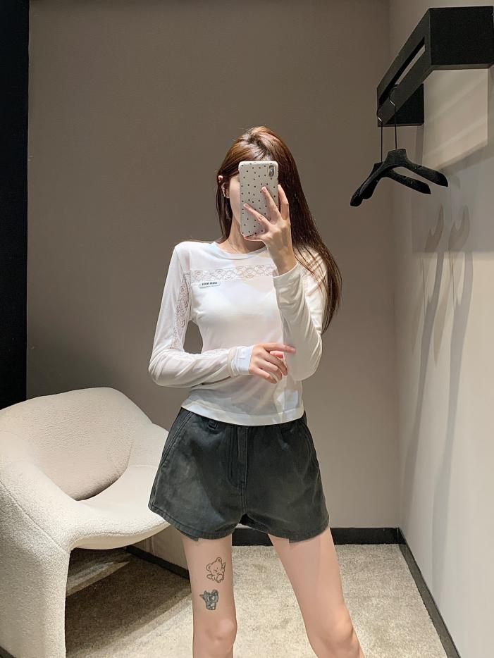 designer,replica,clothing,fake,1:1,lv,luxury,high quality Miu Miu round neck long sleeve T-shirt designer,replica,clothing,fake,1:1,lv,luxury,high quality Miu Miu round neck long sleeve T-shirt