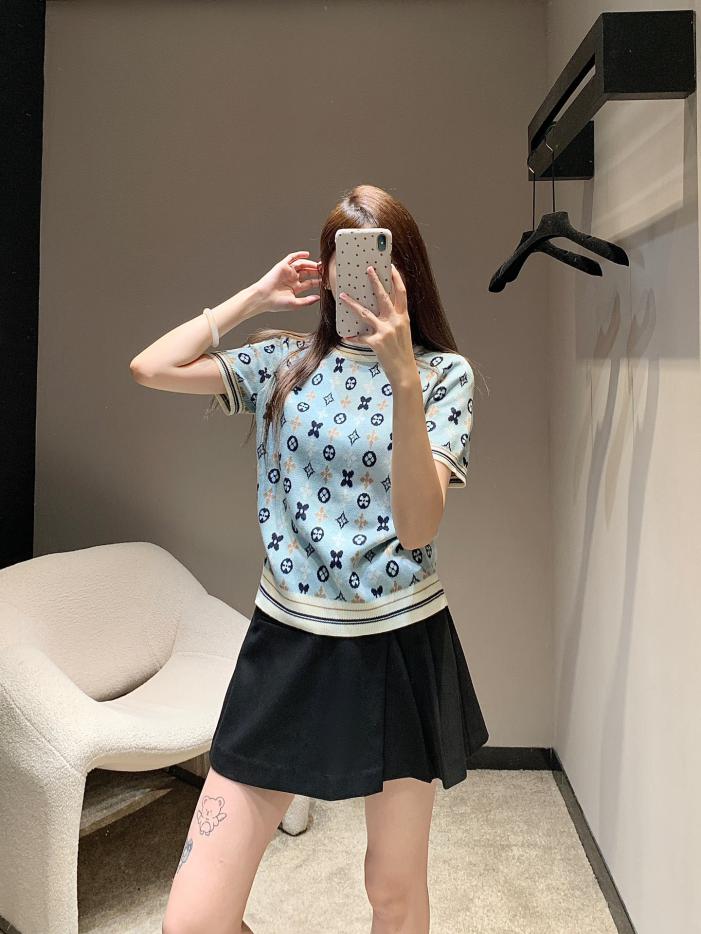 designer,replica,clothing,fake,1:1,lv,luxury,high quality LOUIS VUITTON knitted short-sleeved top designer,replica,clothing,fake,1:1,lv,luxury,high quality LOUIS VUITTON knitted short-sleeved top