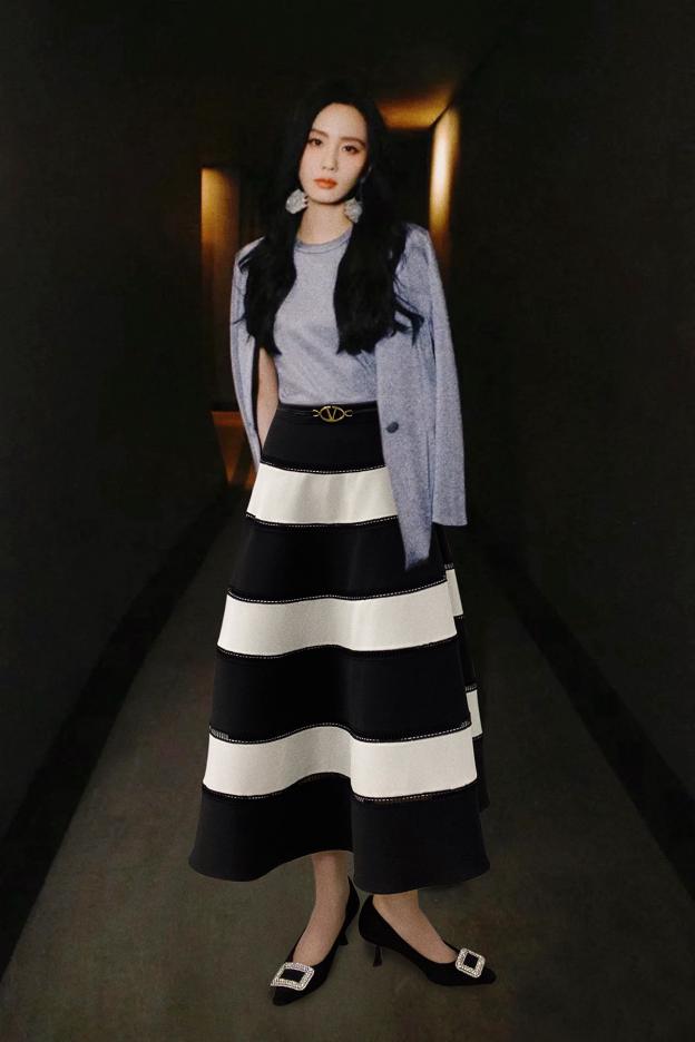 designer,replica,clothing,fake,1:1,lv,luxury,high quality LOUIS VUITTON high hem skirt designer,replica,clothing,fake,1:1,lv,luxury,high quality LOUIS VUITTON high hem skirt