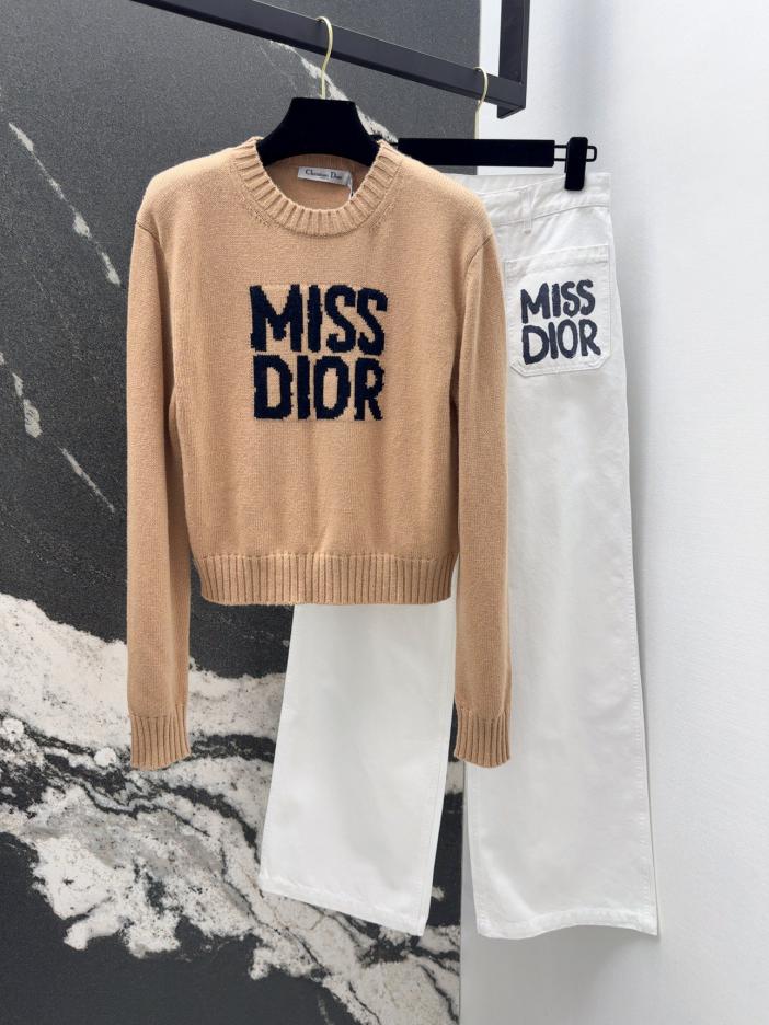 designer,replica,clothing,fake,1:1,lv,luxury,high quality Dior limited series lettered pullover sweater designer,replica,clothing,fake,1:1,lv,luxury,high quality Dior limited series lettered pullover sweater