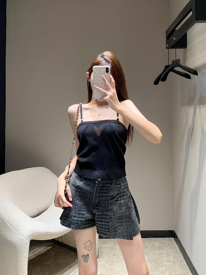 designer,replica,clothing,fake,1:1,lv,luxury,high quality Chonel 24A hollow knitted camisole designer,replica,clothing,fake,1:1,lv,luxury,high quality Chonel 24A hollow knitted camisole