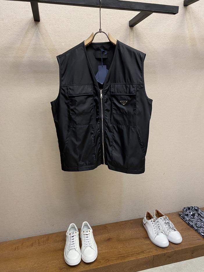 designer,replica,clothing,fake,1:1,lv,luxury,high quality Prada multi-pocket functional vest designer,replica,clothing,fake,1:1,lv,luxury,high quality Prada multi-pocket functional vest