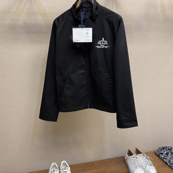 designer,replica,clothing,fake,1:1,lv,luxury,high quality This jacket from Prada is from