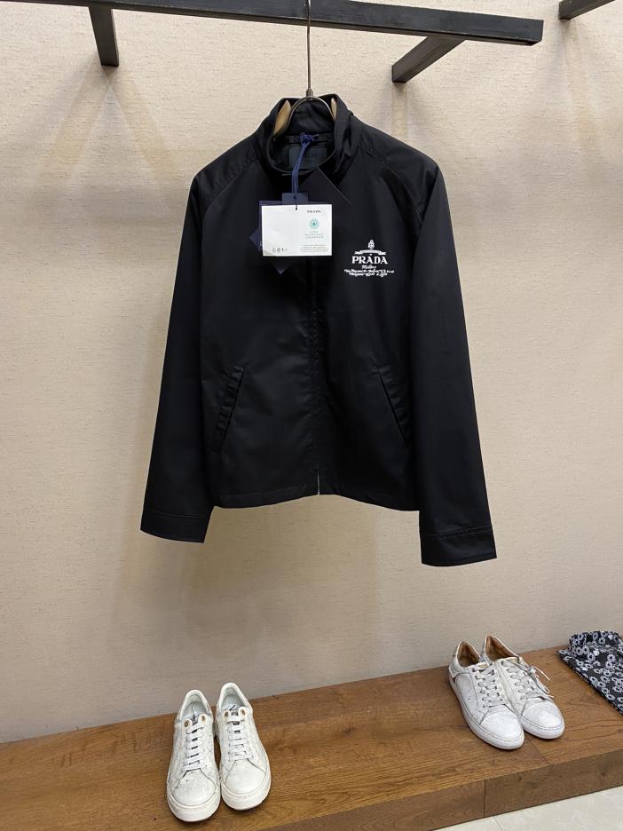 designer,replica,clothing,fake,1:1,lv,luxury,high quality This jacket from Prada is from designer,replica,clothing,fake,1:1,lv,luxury,high quality This jacket from Prada is from