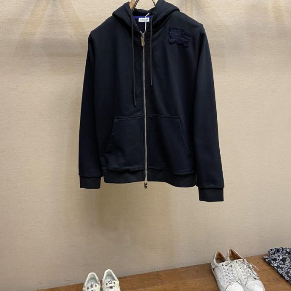 designer,replica,clothing,fake,1:1,lv,luxury,high quality Burberry embroidered patch patch war horse hooded sweatshirt